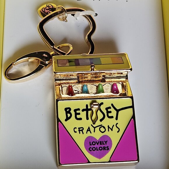 🖍️🎨BAG CHARM Betsey Multicolor Crayons School Jewelry Gift Box 2025 - NWT🎨🖍️ - Picture 4 of 7